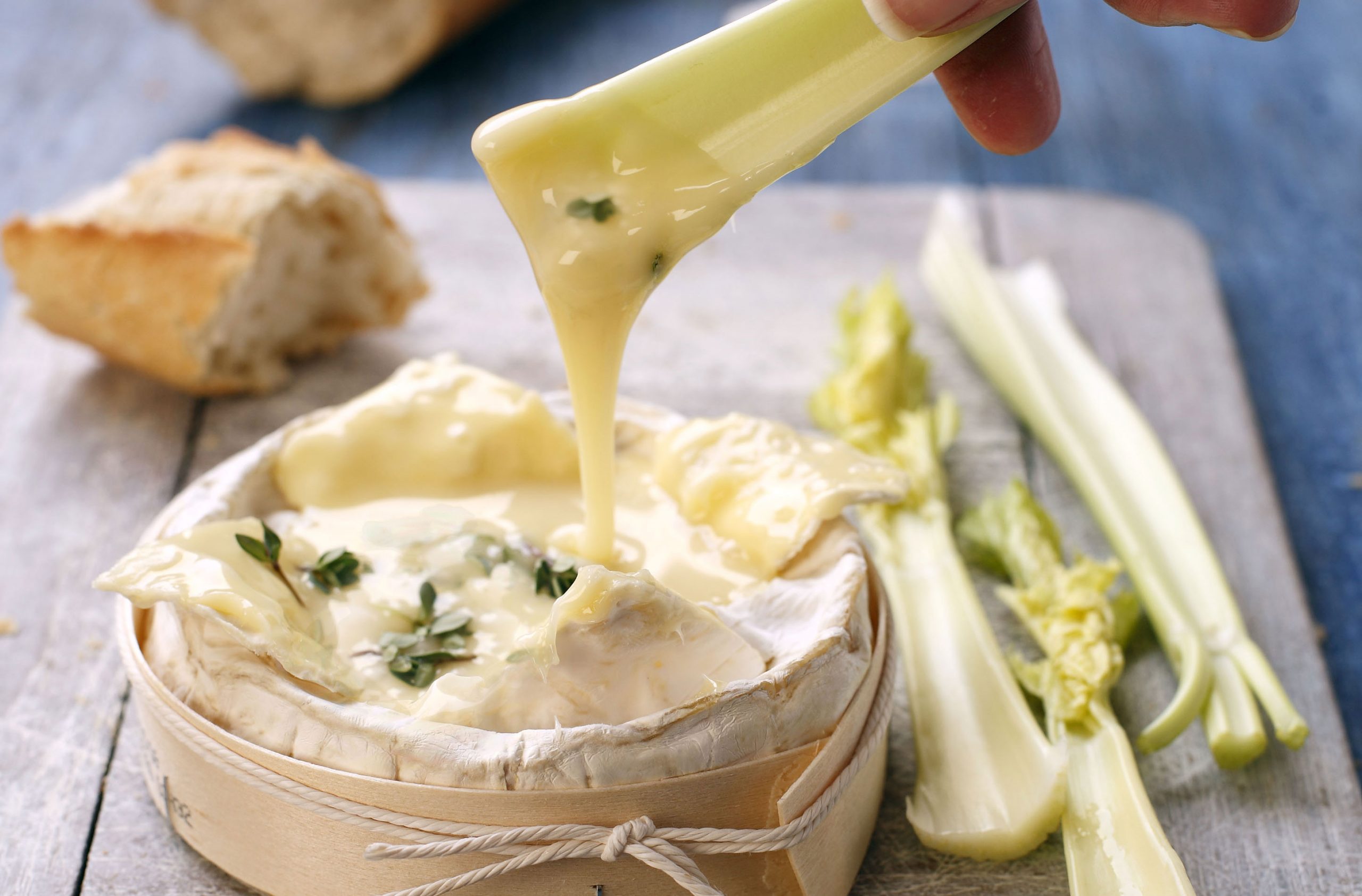 How to bake camembert