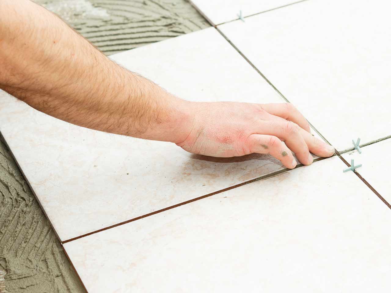 How to tile a wall